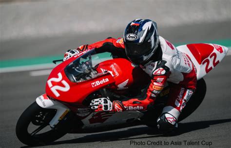 Honda Philippines, Inc.’s Rider Alfonsi Daquigan Lights Up the .